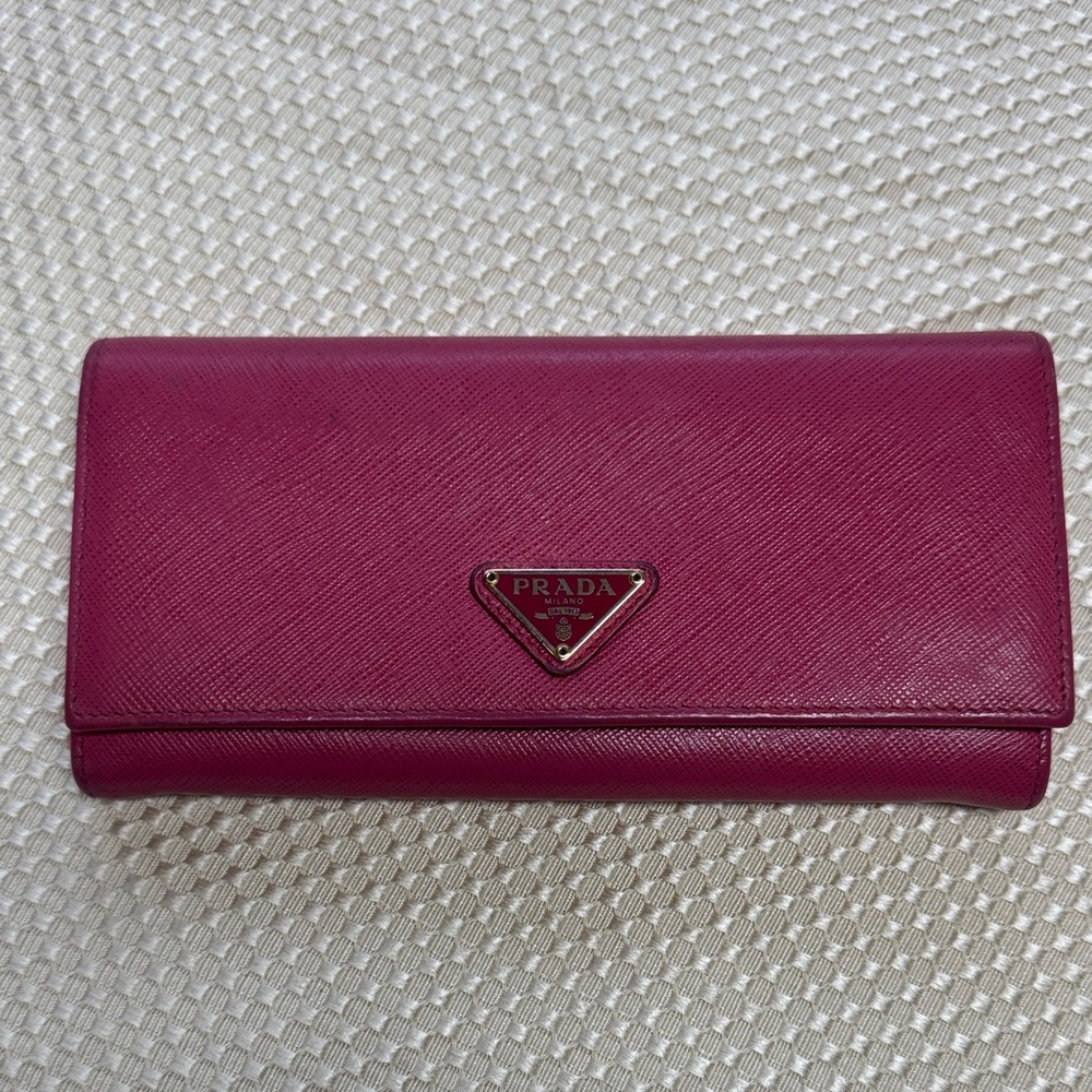 Prada saffiano Fuchsia Leather Wallet
